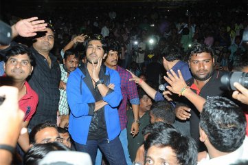 Yevadu Trailer Launch at Sandhya 70MM